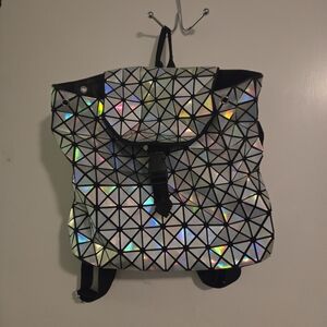 Geometric Holographic Backpack